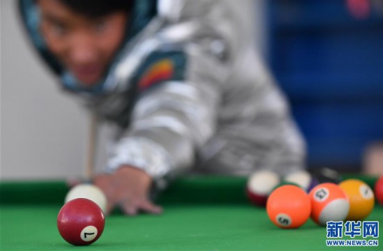 （新春走基層）（2）我們將在低海拔新居過(guò)年——極高海拔地區(qū)群眾生態(tài)搬遷安置點(diǎn)見(jiàn)聞