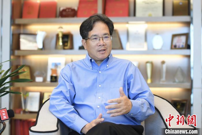 全國人大代表建議逐步禁止產(chǎn)、銷電子煙