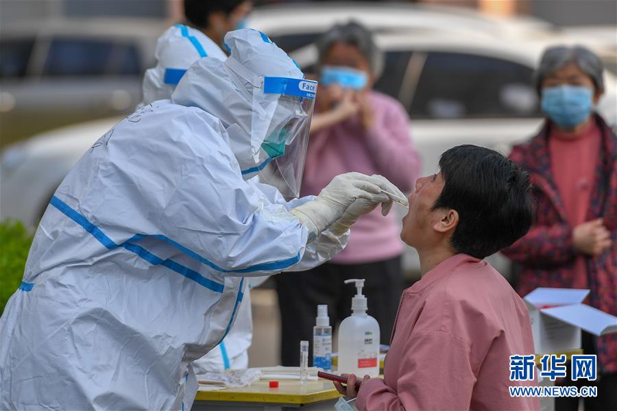 （新華全媒頭條·兩會(huì)精神看落實(shí)·圖文互動(dòng)）（5）整體謀劃、系統(tǒng)升級(jí)、全面提升——落實(shí)全國(guó)兩會(huì)精神織牢織密公共衛(wèi)生防護(hù)網(wǎng)