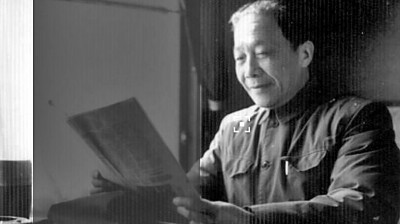 舍我其誰(shuí)報(bào)國(guó)志，碧血丹心愛(ài)國(guó)情