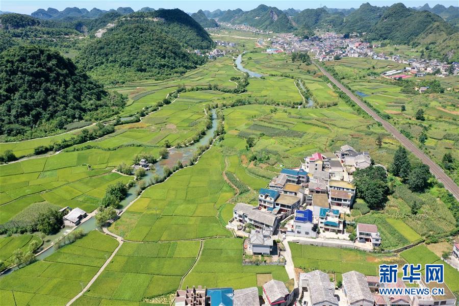 （新華全媒頭條·走向我們的小康生活·決戰(zhàn)決勝脫貧攻堅(jiān)·圖文互動）（1）千年之渴今朝解——貴州貧困群眾實(shí)現(xiàn)“吃水不愁”